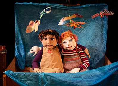 Figurentheater für Kinder, Das Mädchen mit dem Koffer, Bild 1